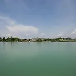Marina Port 4*