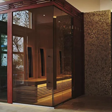 Marina Port Szálloda Balatonkenese