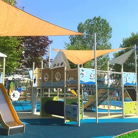 Marina Port Balatonkenese