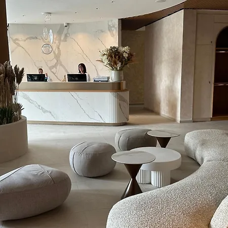 Marina Port Отель 4*