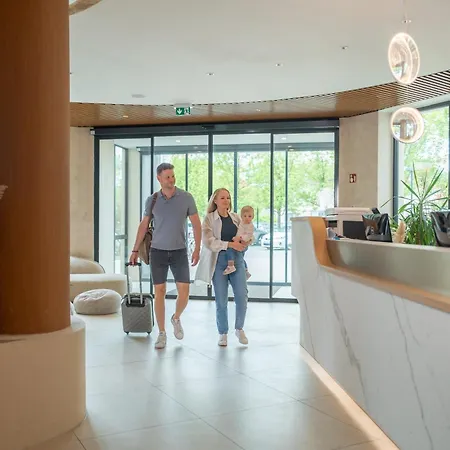 Marina Port 4* Балатонкенезе