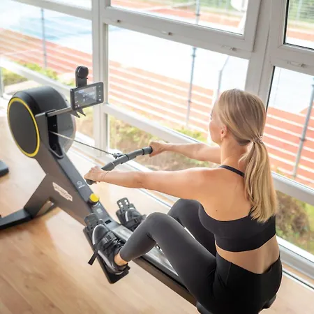 Szálloda Marina Port Balatonkenese