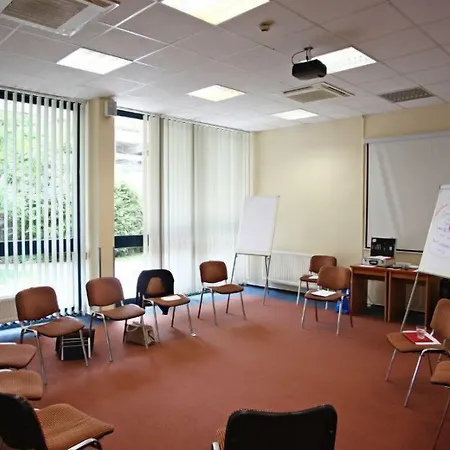 Marina Port Szálloda Balatonkenese