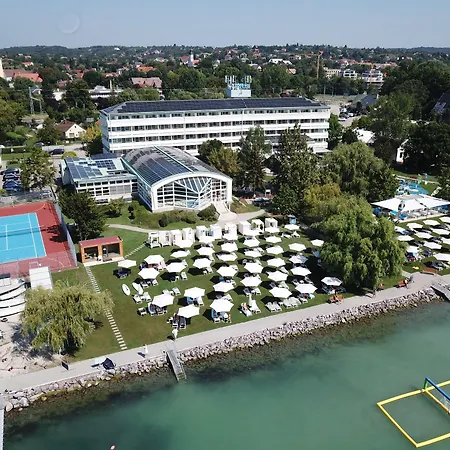 Hotel Marina Port Balatonkenese