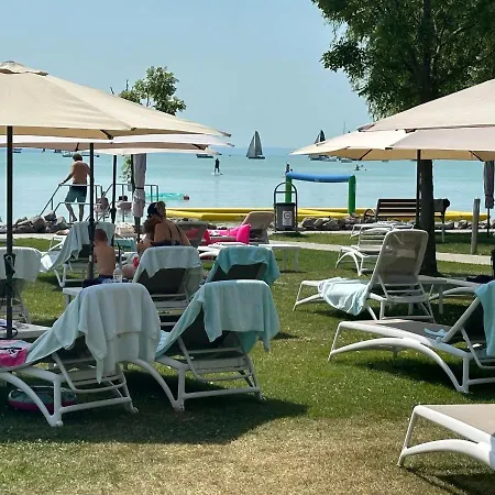 Отель Marina Port Балатонкенезе