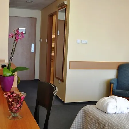 Marina Port Hotel 4*